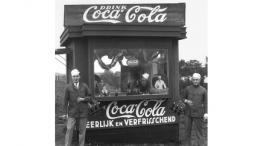 coca-cola kiosk vo amsterdam